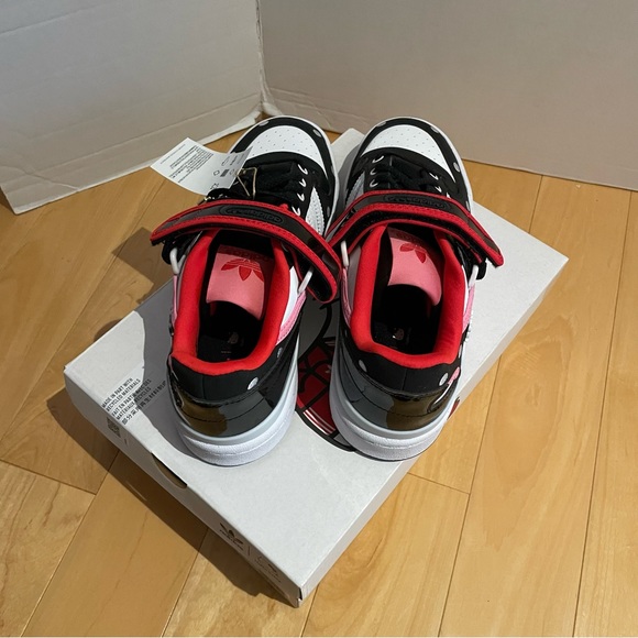 ADIDAS ORIGINALS x hello Kitty forum low sneakers sz8 - Picture 9 of 14